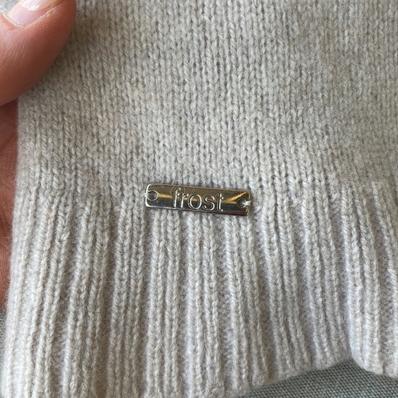 Frost cashmere scarf - Picture 5 of 11